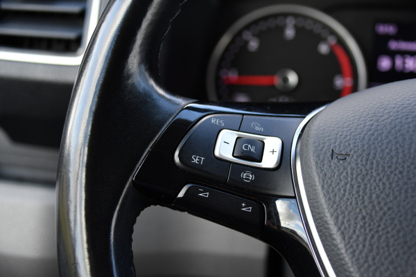 Volkswagen Crafter 35 2.0 TDI L3H2 DC Black Edition Cruise, Camera, Carplay, LED, Clima, Voorruit verwarming, Automaat, 7 Zits, Uniek!