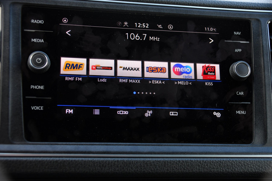 Volkswagen Crafter 35 2.0 TDI L3H2 DC Black Edition Cruise, Camera, Carplay, LED, Clima, Voorruit verwarming, Automaat, 7 Zits, Uniek!