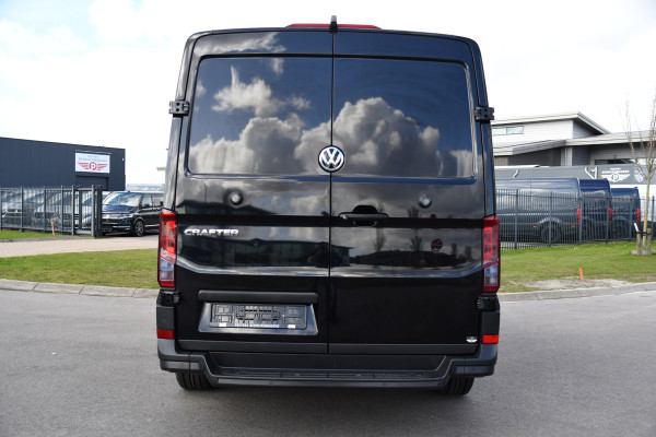 Volkswagen Crafter 35 2.0 TDI L3H2 DC Black Edition Cruise, Camera, Carplay, LED, Clima, Voorruit verwarming, Automaat, 7 Zits, Uniek!