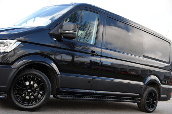 Volkswagen Crafter 35 2.0 TDI L3H2 DC Black Edition Cruise, Camera, Carplay, LED, Clima, Voorruit verwarming, Automaat, 7 Zits, Uniek!
