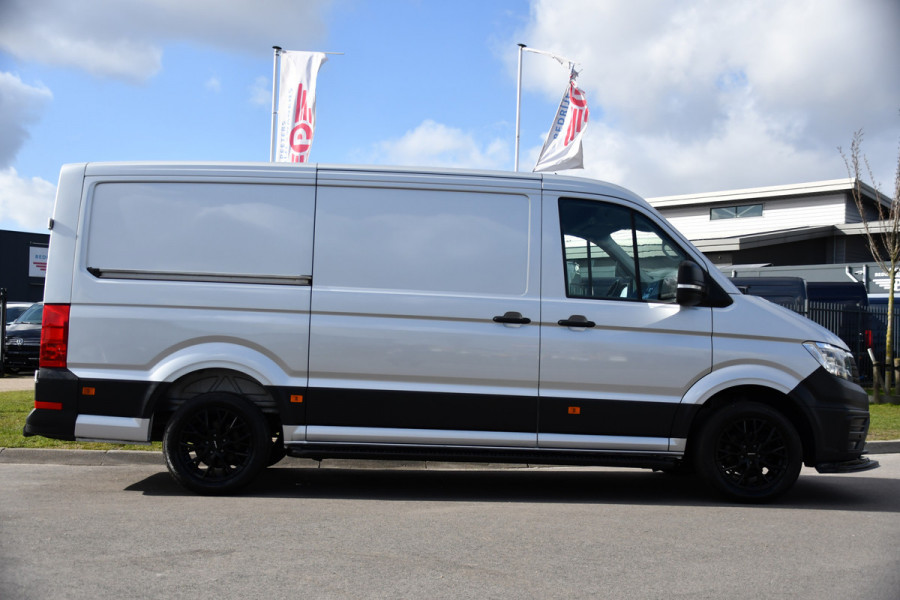 Volkswagen Crafter 35 2.0 TDI L3H2 Highline PB Edition Adaptieve Cruise, Camera, Carplay, Clima, LED, Stoelverwarming, Multimedia, Sensoren, Uniek!
