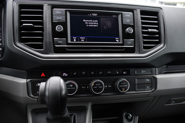 Volkswagen Crafter 35 2.0 TDI L3H2 Highline PB Edition Adaptieve Cruise, Camera, Carplay, Clima, LED, Stoelverwarming, Multimedia, Sensoren, Uniek!