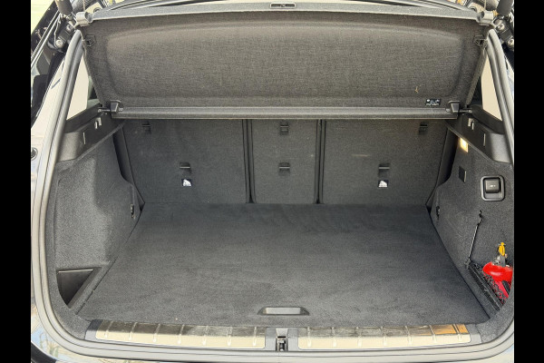 BMW X1 xDrive25e High Ex. Sportline Black|Leer|memory|Cam|Sfeer