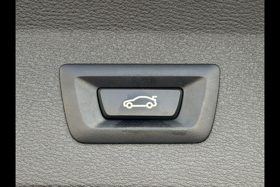 BMW X1 xDrive25e High Ex. Sportline Black|Leer|memory|Cam|Sfeer