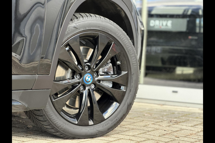 BMW X1 xDrive25e High Ex. Sportline Black|Leer|memory|Cam|Sfeer