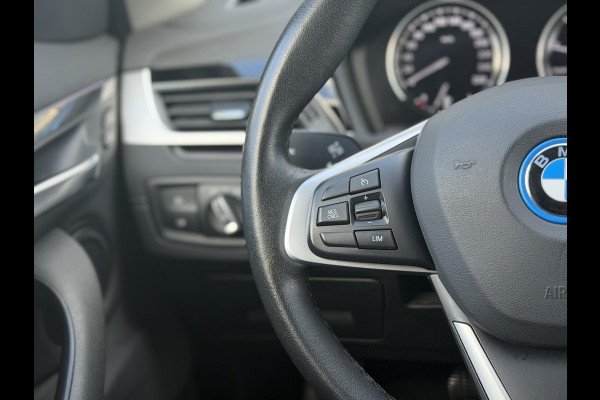 BMW X1 xDrive25e High Ex. Sportline Black|Leer|memory|Cam|Sfeer