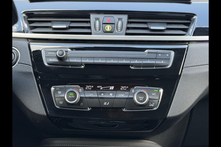 BMW X1 xDrive25e High Ex. Sportline Black|Leer|memory|Cam|Sfeer