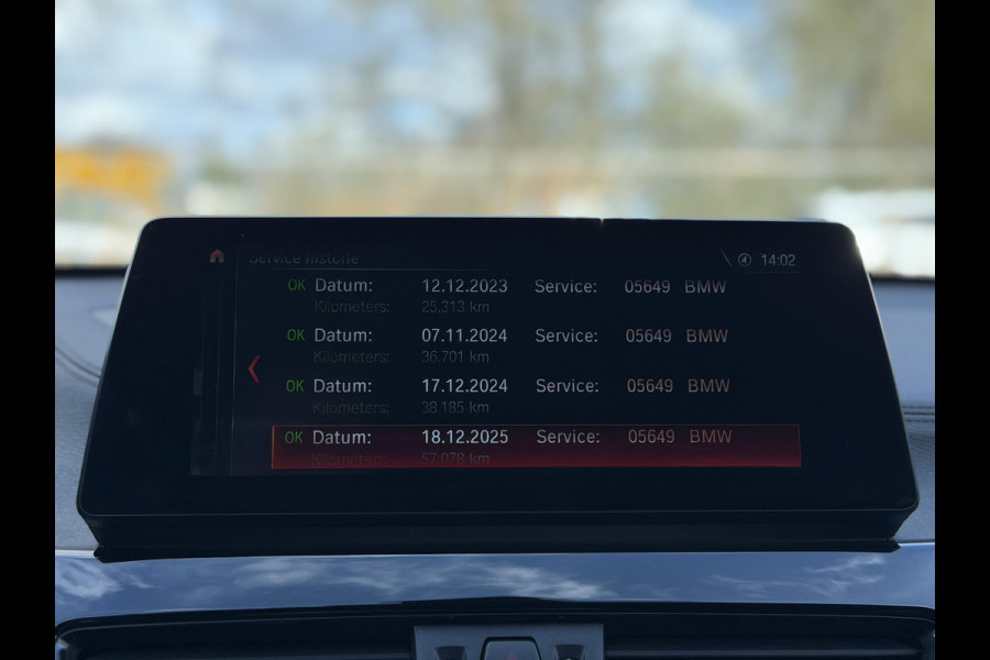 BMW X1 xDrive25e High Ex. Sportline Black|Leer|memory|Cam|Sfeer