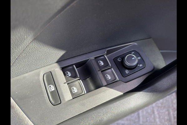 Volkswagen T-Cross 1.5 TSI 150PK AUTOMAAT NIEUW-GARANTIE