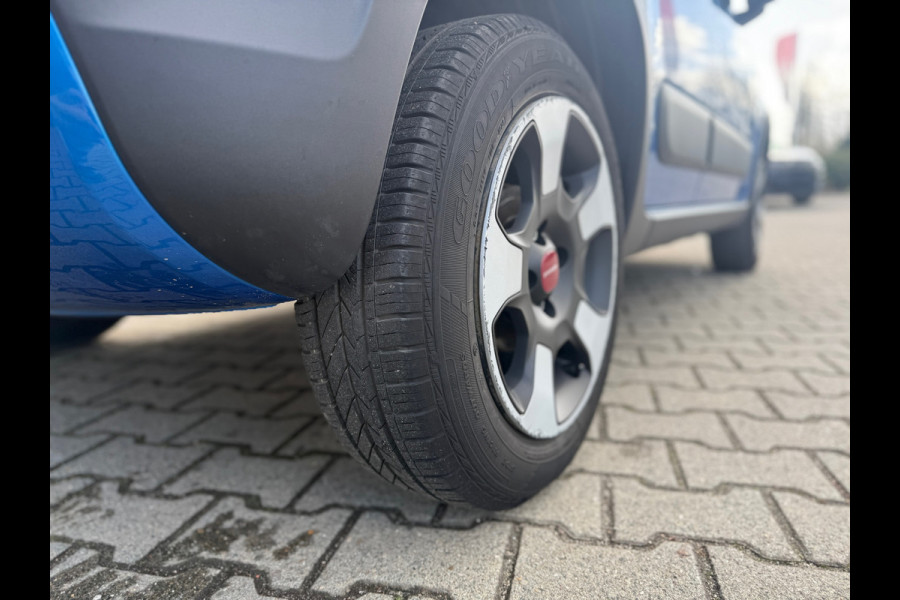 Fiat Panda 1.0 Hybrid Cross (BOVAG/RIJKLAARPRIJS)