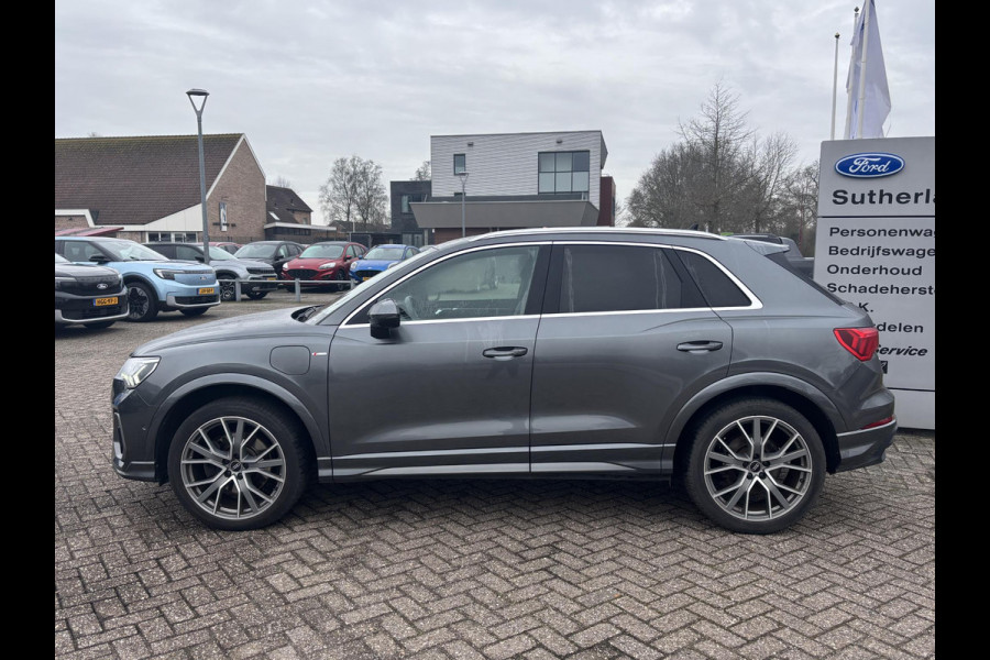 Audi Q3 45 TFSI e S edition | Bellen voor bezichtiging | S-Line | Sportstoelen | Leder | Stoelverwarming |  Achteruitrijcamera 360 | SCI |