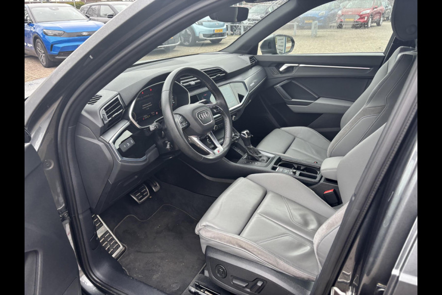 Audi Q3 45 TFSI e S edition | Bellen voor bezichtiging | S-Line | Sportstoelen | Leder | Stoelverwarming |  Achteruitrijcamera 360 | SCI |