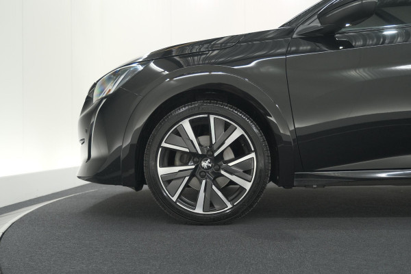 Peugeot 208 PureTech 130 EAT8 GT-Line | Camera | Adaptieve Cruise Control | Stoelverwarming | Navigatie