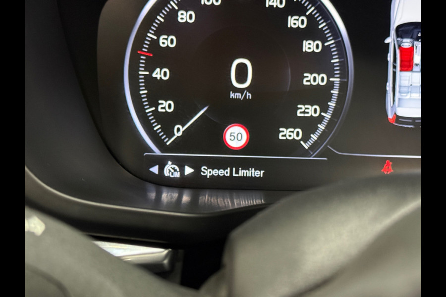 Volvo XC60 2.0 T5 Inscription Trekhaak Pano Navi Harman/Kardon Camera Carplay Hud Memory Leder