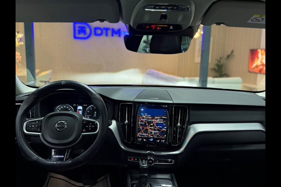Volvo XC60 2.0 T5 Inscription Trekhaak Pano Navi Harman/Kardon Camera Carplay Hud Memory Leder