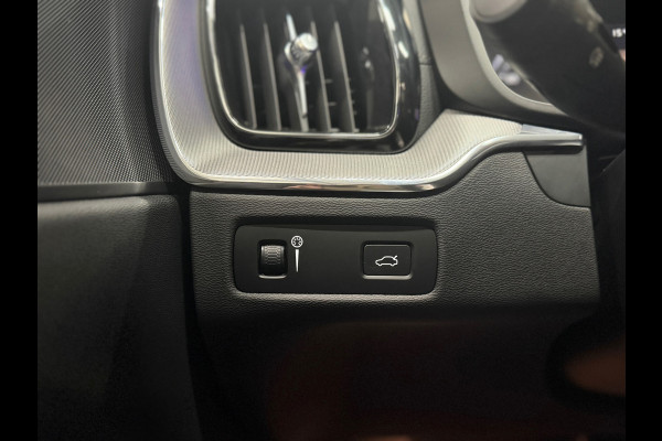 Volvo XC60 2.0 T5 Inscription Trekhaak Pano Navi Harman/Kardon Camera Carplay Hud Memory Leder