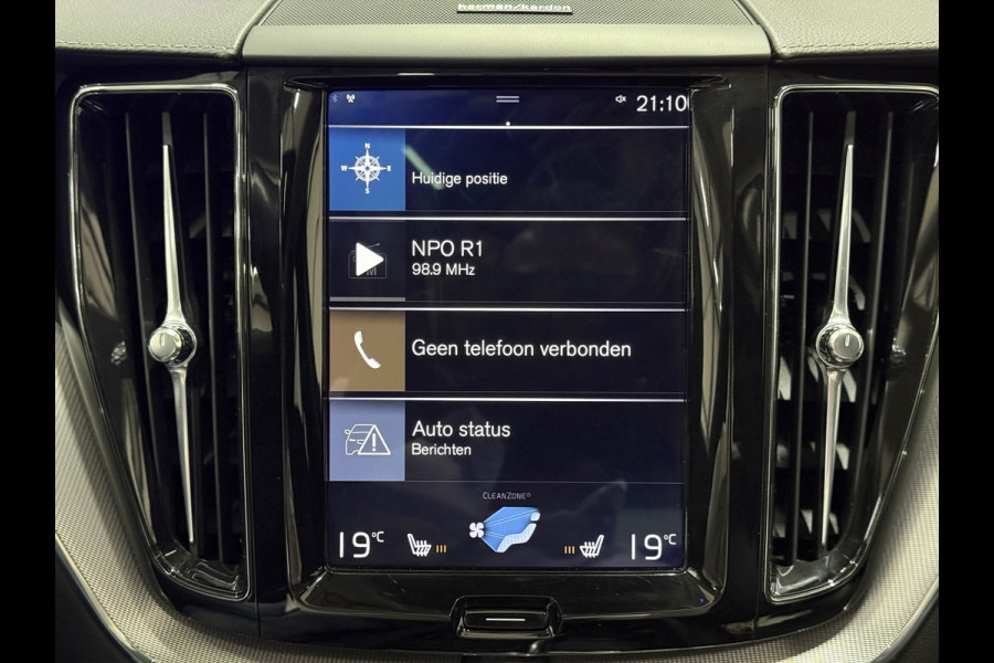 Volvo XC60 2.0 T5 Inscription Trekhaak Pano Navi Harman/Kardon Camera Carplay Hud Memory Leder
