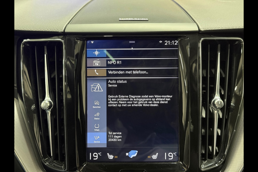 Volvo XC60 2.0 T5 Inscription Trekhaak Pano Navi Harman/Kardon Camera Carplay Hud Memory Leder