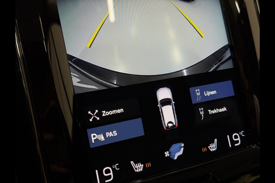 Volvo XC60 2.0 T5 Inscription Trekhaak Pano Navi Harman/Kardon Camera Carplay Hud Memory Leder