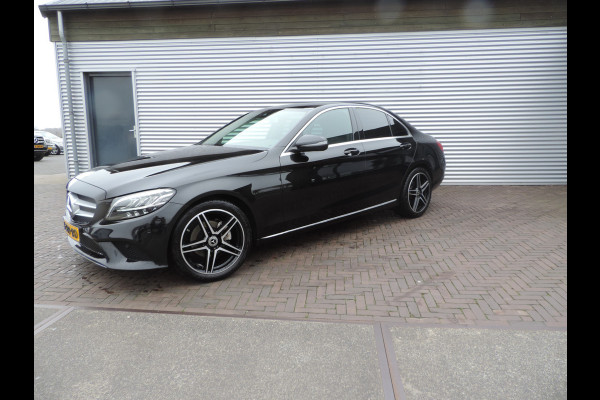 Mercedes-Benz C-Klasse 180 Business Solution Plus Upgrade Edition