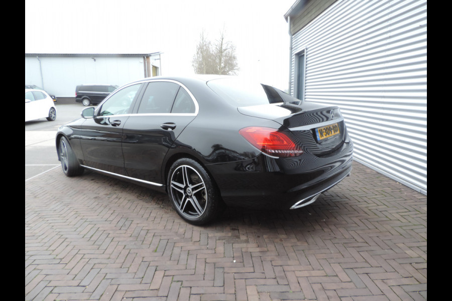 Mercedes-Benz C-Klasse 180 Business Solution Plus Upgrade Edition