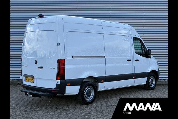 Mercedes-Benz Sprinter 315 150PK L2H2 RWD Automaat LED Camera Cruise Trekhaak