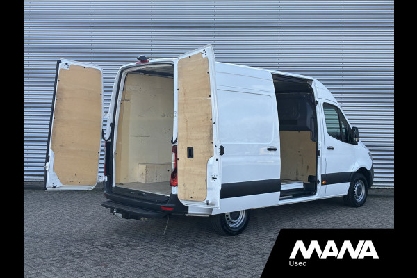 Mercedes-Benz Sprinter 315 150PK L2H2 RWD Automaat LED Camera Cruise Trekhaak