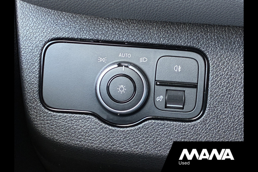 Mercedes-Benz Sprinter 315 150PK L2H2 RWD Automaat LED Camera Cruise Trekhaak