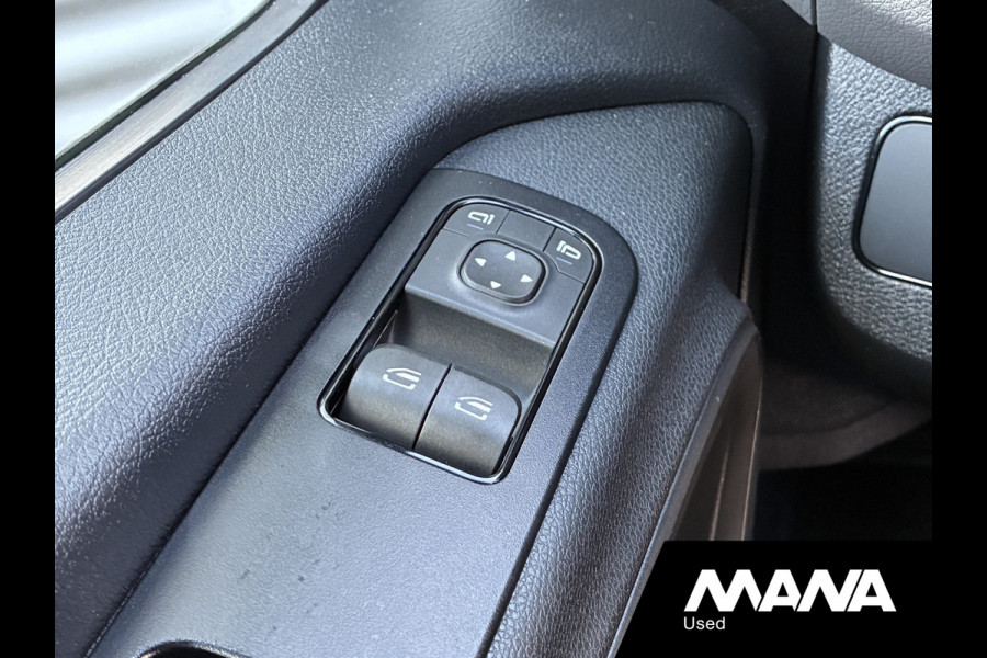 Mercedes-Benz Sprinter 315 150PK L2H2 RWD Automaat LED Camera Cruise Trekhaak