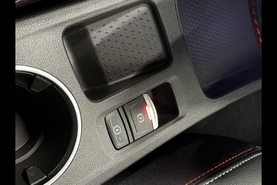 Renault Captur 1.6 E-Tech Plug-in Hybrid 160 R.S. Line Airco ECC Navi Carplay PDC VA + Camera Cruise Control Full LED