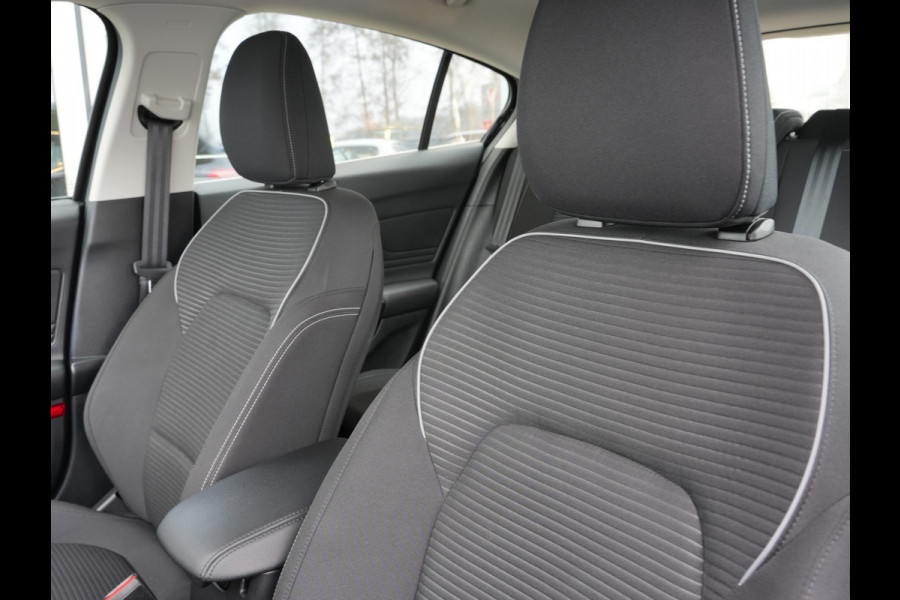 Ford Focus 1.0 EcoBoost Titanium Business | Keyless | Apple Carplay/Android Auto | Trekhaak |
