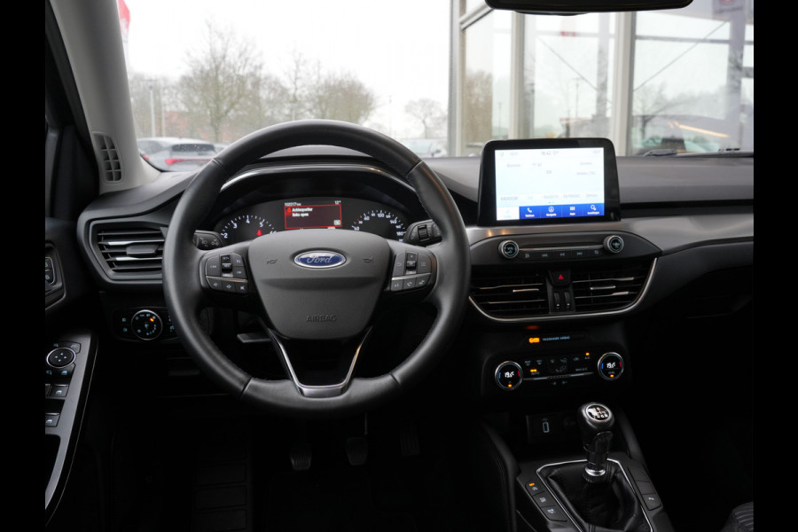Ford Focus 1.0 EcoBoost Titanium Business | Keyless | Apple Carplay/Android Auto | Trekhaak |