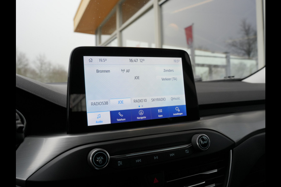 Ford Focus 1.0 EcoBoost Titanium Business | Keyless | Apple Carplay/Android Auto | Trekhaak |