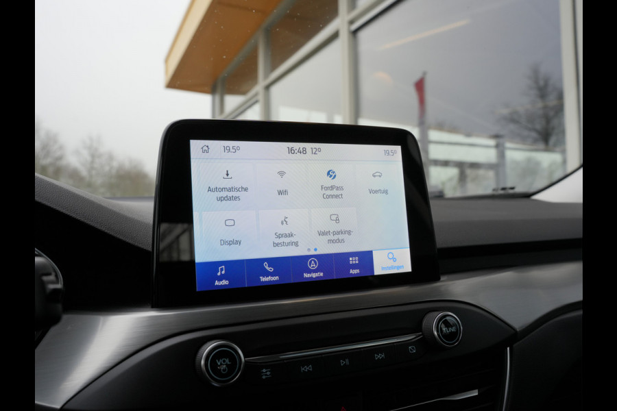 Ford Focus 1.0 EcoBoost Titanium Business | Keyless | Apple Carplay/Android Auto | Trekhaak |