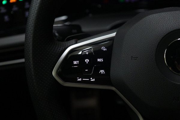 Volkswagen Golf 2.0 TSI GTI CLUBSPORT /PANO/ACC/CAM/CARPLAY/IQ-LIGHT/VOLL