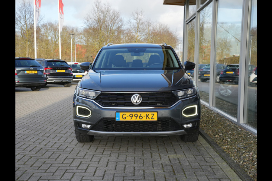 Volkswagen T-Roc 1.5 TSI Sport | Voorstoelen verwarmd | Cruise control adaptief |