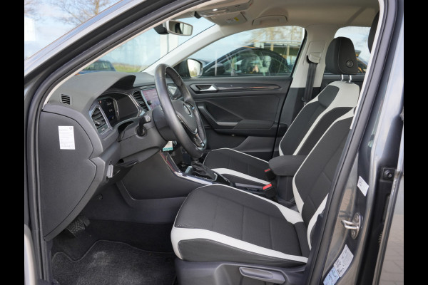 Volkswagen T-Roc 1.5 TSI Sport | Voorstoelen verwarmd | Cruise control adaptief |