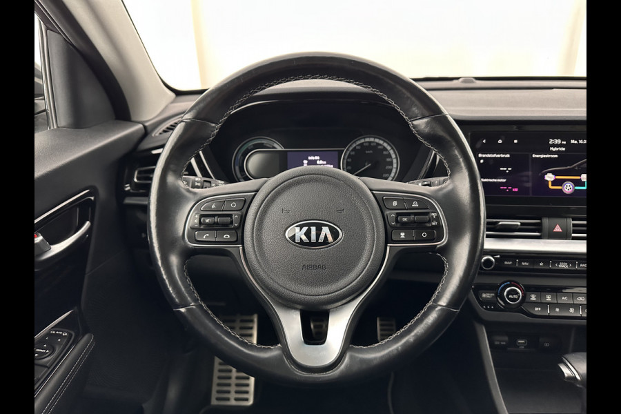 Kia Niro 1.6 GDi Hybrid Dynamic Plus Line (INCL-BTW) Aut. *LEATHER | FULL-LED | ADAPTIVE-CRUISE | BLINDSPOT | HEATED-COMFORTSEATS | CAMERA | KEYLESS | NAVI-FULLMAP | AMBIENTLIGHT | LANE-ASSIST | TOWBAR | 16''ALU*
