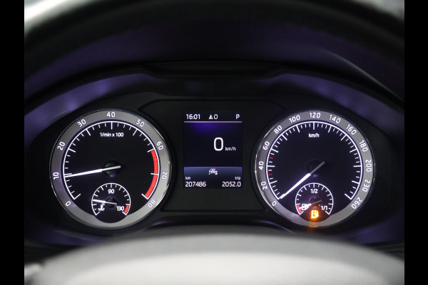 Škoda Kodiaq 1.5 TSI Limited Business Edition 7p. [TREKHAAK, ADAPTIVE CRUISE CONTROL, APPLE CARPLAY, ANDROID AUTO, ACHTERUITRIJCAMERA, PDC V+A, STOELVERWARMING, ELEKTRISCHE ACHTERKLEP, NIEUWSTAAT]