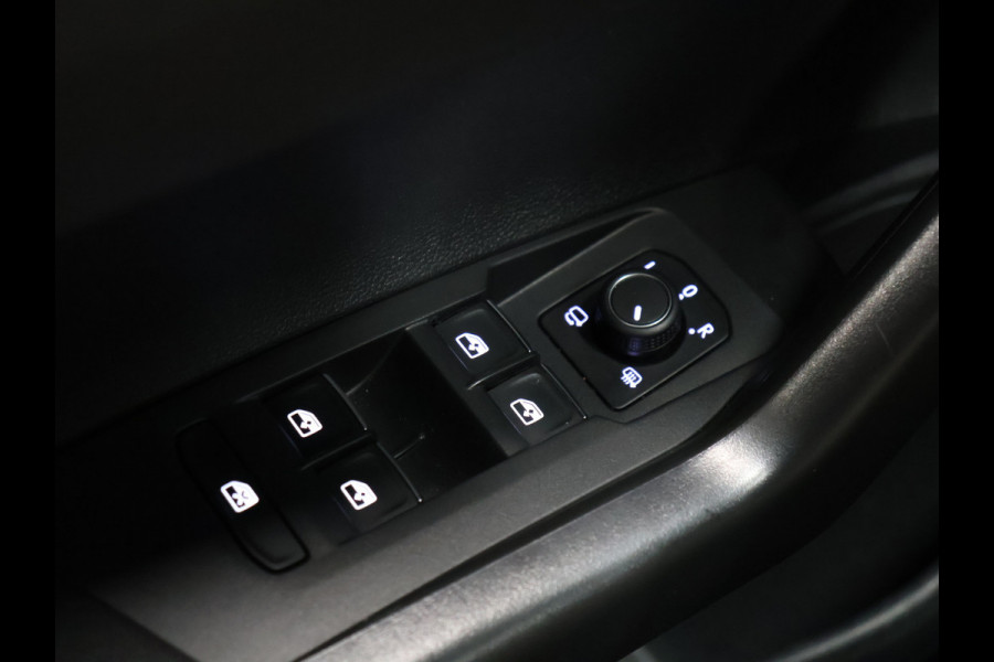 Volkswagen Polo 2.0 TSI GTI [APPLE CARPLAY, ANDROID, SPORTSTUUR, STOELVERWARMING, ADAPTIVE CRUISE, PDC RONDOM, CLIMATE, NIEUWSTAAT]