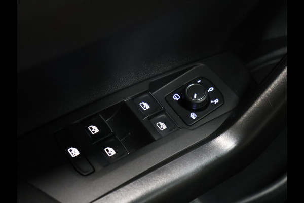 Volkswagen Polo 2.0 TSI GTI [APPLE CARPLAY, ANDROID, SPORTSTUUR, STOELVERWARMING, ADAPTIVE CRUISE, PDC RONDOM, CLIMATE, NIEUWSTAAT]