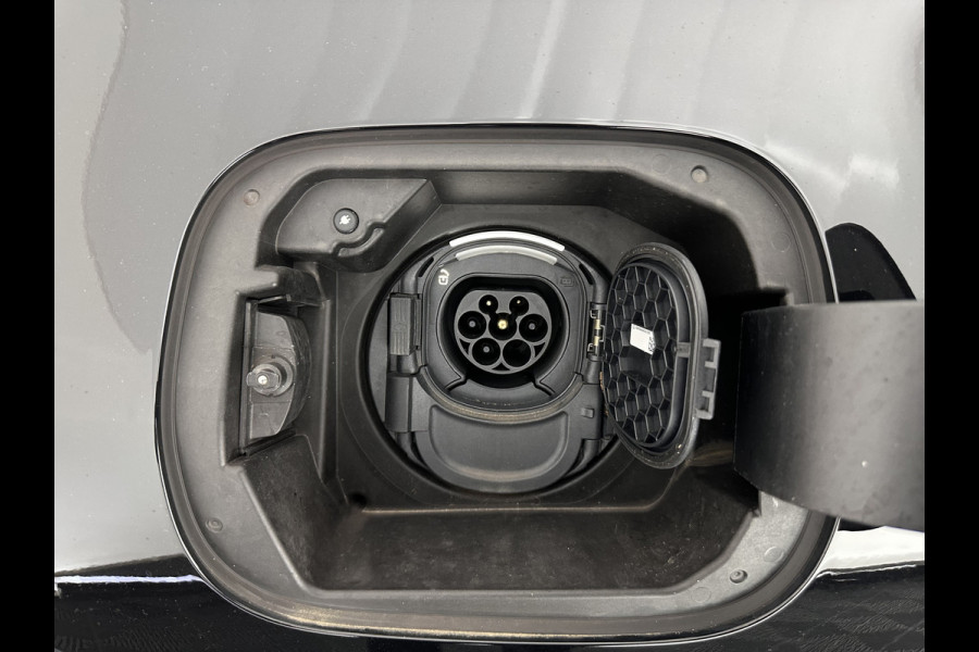 Mercedes-Benz CLA-Klasse 250 e AMG Line (Plug-In) (INCL-BTW) Aut. *PANO | LEATHER-MICORFIBRE | WIDESCREEN-COCKPIT | FULL-LED | AMBIENTLIGHT | CAMERA | M-BUX-NAVI | ECC | SHIFTPADDLES | PDC | CRUISE | DAB | HEATED-SPORTSEATS | 18"ALU*