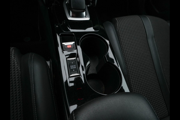 Peugeot e-2008 EV GT 50 kWh {SOH-91%} Aut. *DIGI-COCKPIT | FULL-LED | BLIS | KEYLESS | LEATHER-FABRIC | CAMERA | CARPLAY | CCS-FASTLOADER | DAB+ | NAVI-FULLMAP | ECC | PDC | SPORT-SEATS | AMBIENT-LIGHT | PRIVACY-GLASS | 17''ALU*
