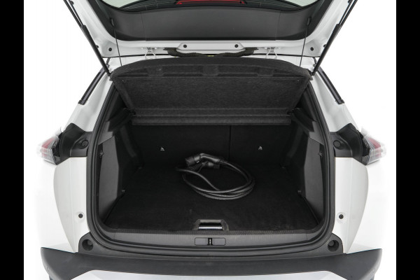 Peugeot e-2008 EV GT 50 kWh {SOH-91%} Aut. *DIGI-COCKPIT | FULL-LED | BLIS | KEYLESS | LEATHER-FABRIC | CAMERA | CARPLAY | CCS-FASTLOADER | DAB+ | NAVI-FULLMAP | ECC | PDC | SPORT-SEATS | AMBIENT-LIGHT | PRIVACY-GLASS | 17''ALU*