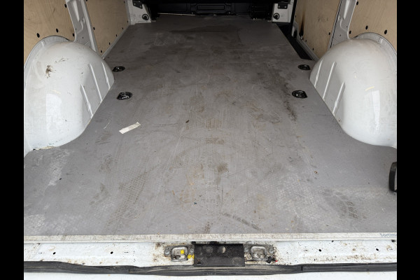 Mercedes-Benz Vito 116 2.1 CDI Automaat L2H1 Adaptieve LED-verlichting Climate Control Cruise Control Trekhaak Carplay Camera Stoelverwarming