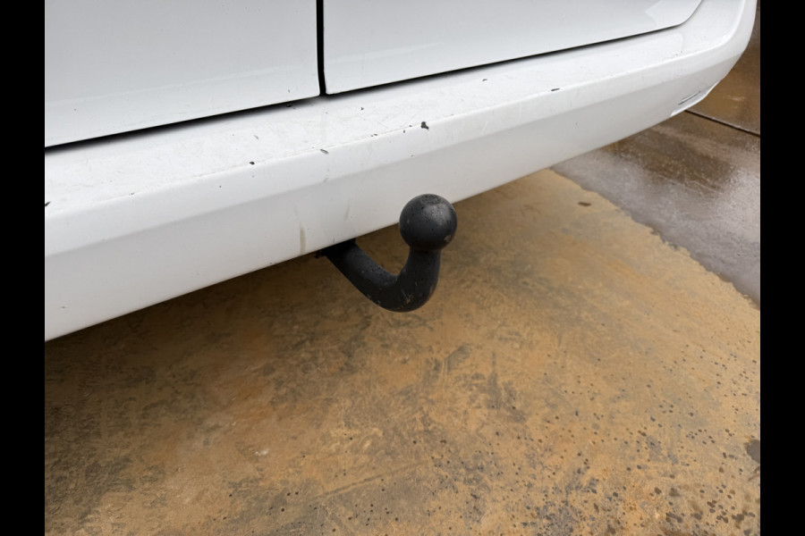 Mercedes-Benz Vito 116 2.1 CDI Automaat L2H1 Adaptieve LED-verlichting Climate Control Cruise Control Trekhaak Carplay Camera Stoelverwarming