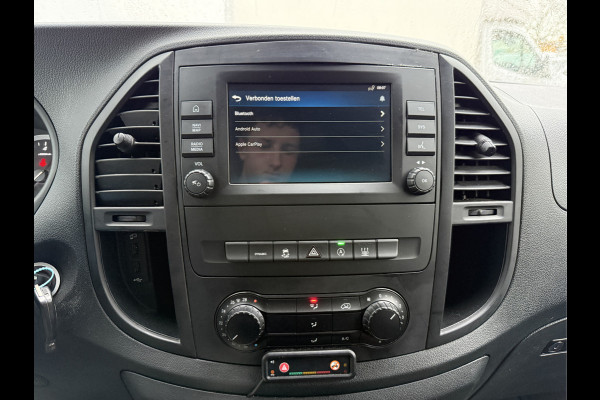 Mercedes-Benz Vito 116 2.1 CDI Automaat L2H1 Adaptieve LED-verlichting Climate Control Cruise Control Trekhaak Carplay Camera Stoelverwarming
