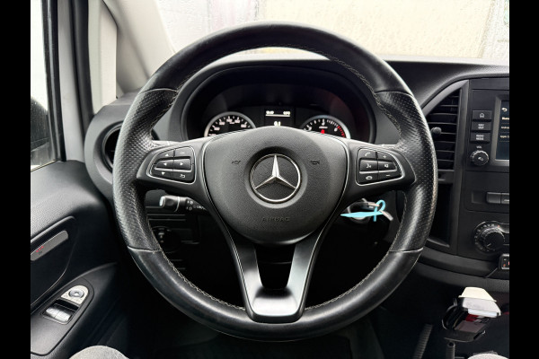 Mercedes-Benz Vito 116 2.1 CDI Automaat L2H1 Adaptieve LED-verlichting Climate Control Cruise Control Trekhaak Carplay Camera Stoelverwarming