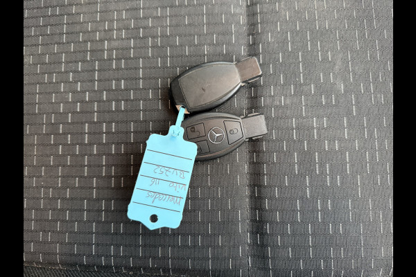 Mercedes-Benz Vito 116 2.1 CDI Automaat L2H1 Adaptieve LED-verlichting Climate Control Cruise Control Trekhaak Carplay Camera Stoelverwarming