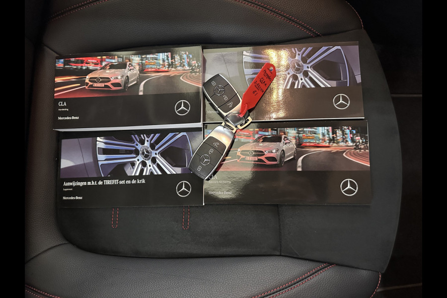Mercedes-Benz CLA-Klasse 250 e AMG Line (Plug-In) (INCL-BTW) Aut. *PANO | LEATHER-MICORFIBRE | WIDESCREEN-COCKPIT | FULL-LED | AMBIENTLIGHT | CAMERA | M-BUX-NAVI | ECC | SHIFTPADDLES | PDC | CRUISE | DAB | HEATED-SPORTSEATS | 18"ALU*